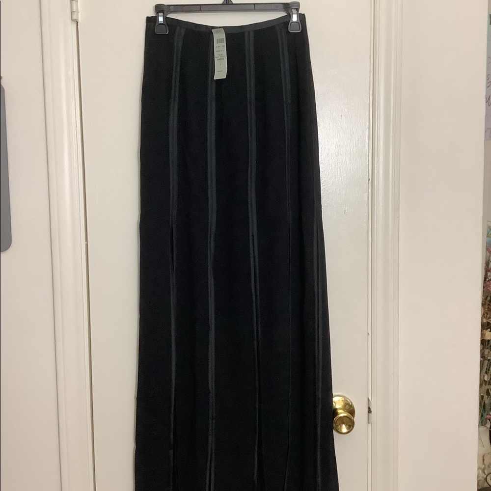 Cache “Shredded pleat” skirt-size 2-NWT